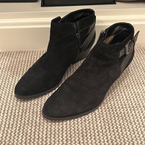 Aquatalia ankle boots